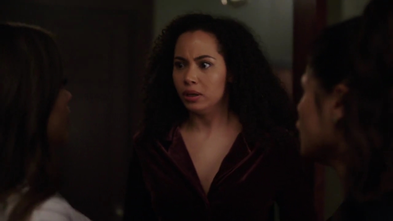 Charmed-Online-dot-nl_Charmed-1x18TheReplacement00102.jpg