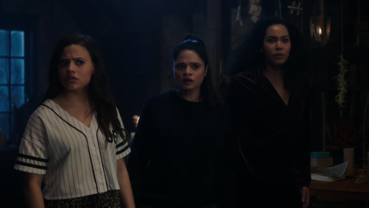 Charmed-Online-dot-nl_Charmed-1x18TheReplacement00131.jpg