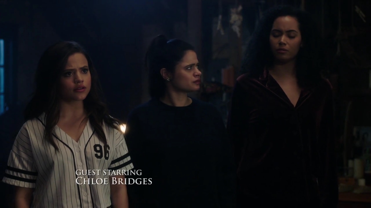 Charmed-Online-dot-nl_Charmed-1x18TheReplacement00158.jpg