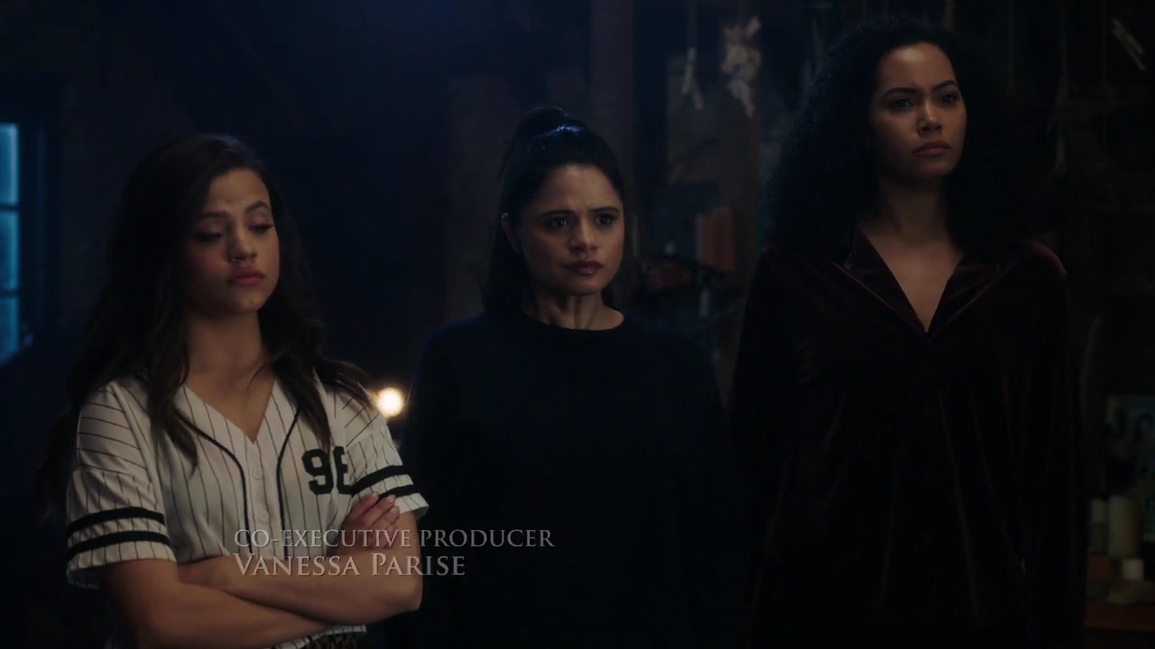 Charmed-Online-dot-nl_Charmed-1x18TheReplacement00203.jpg