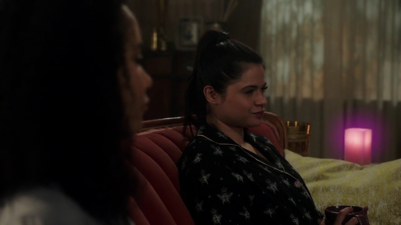 Charmed-Online-dot-nl_Charmed-1x18TheReplacement00949.jpg