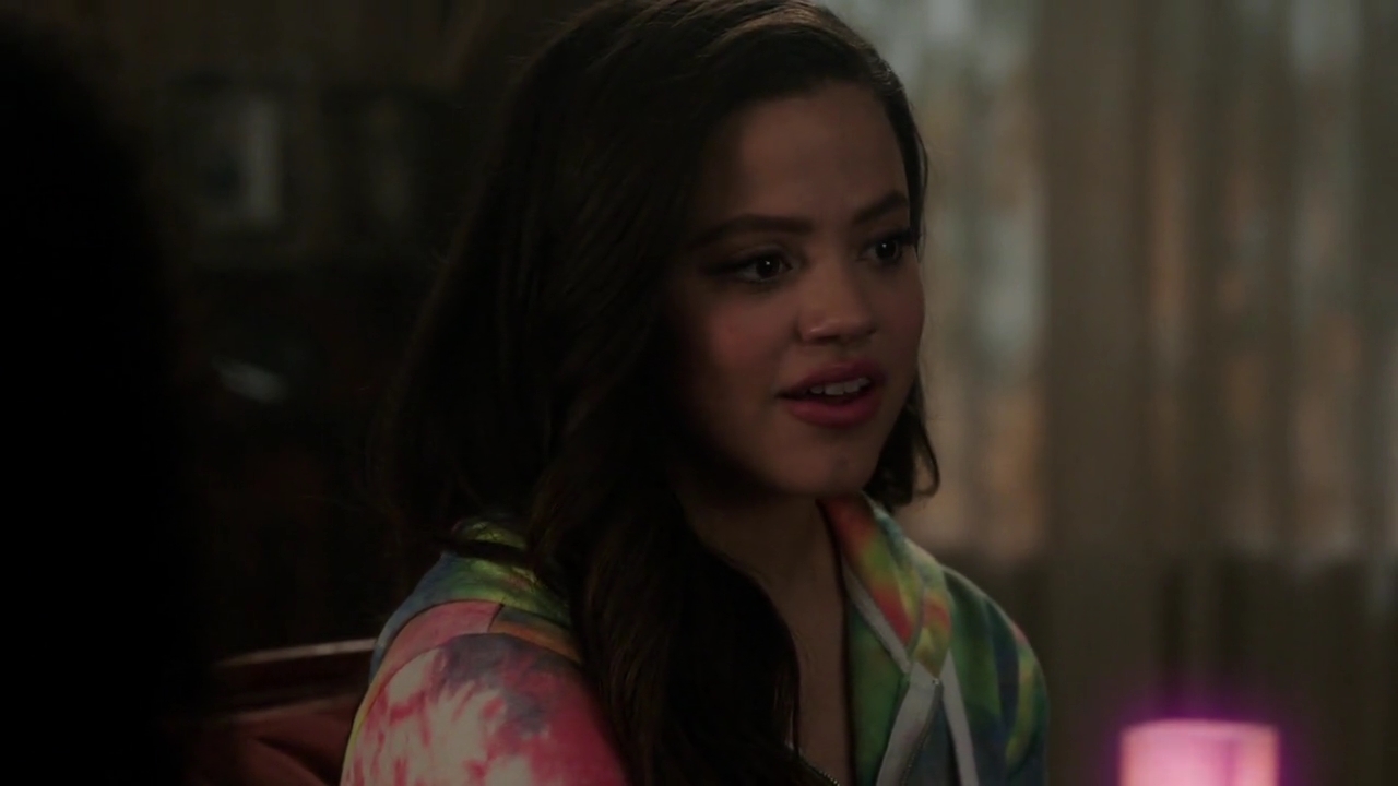 Charmed-Online-dot-nl_Charmed-1x18TheReplacement01021.jpg