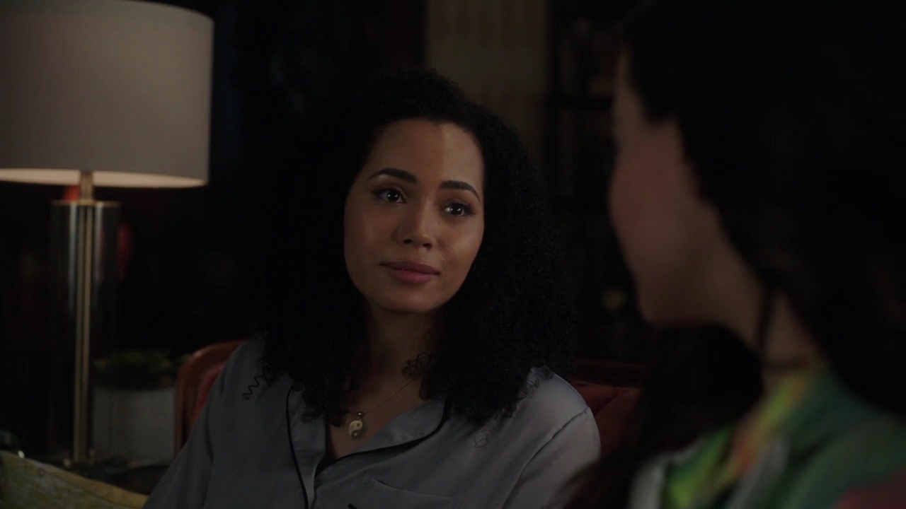 Charmed-Online-dot-nl_Charmed-1x18TheReplacement01046.jpg