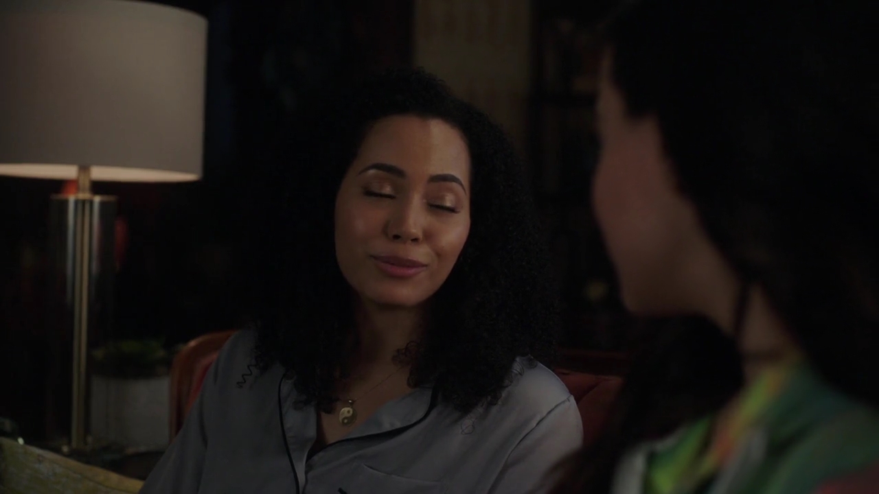 Charmed-Online-dot-nl_Charmed-1x18TheReplacement01047.jpg