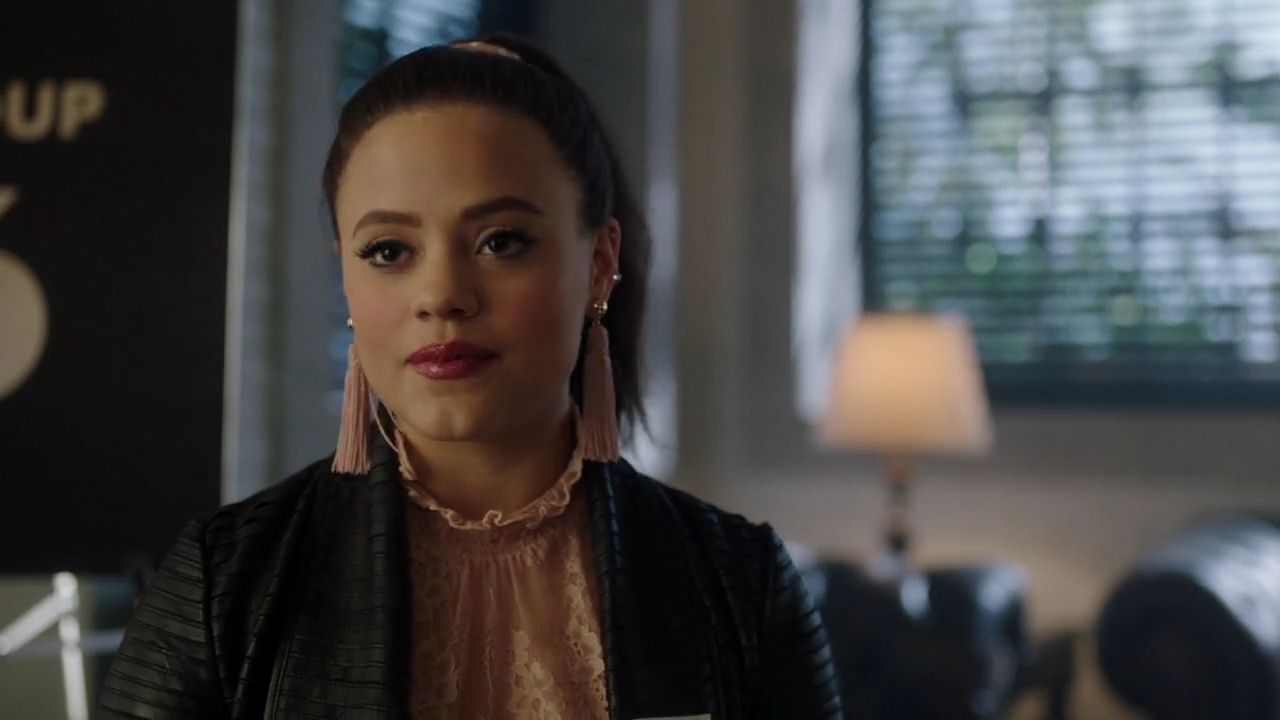 Charmed-Online-dot-nl_Charmed-1x18TheReplacement01178.jpg