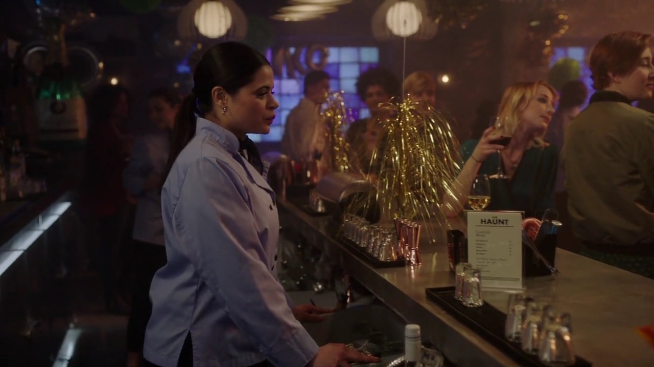 Charmed-Online-dot-nl_Charmed-1x18TheReplacement01243.jpg