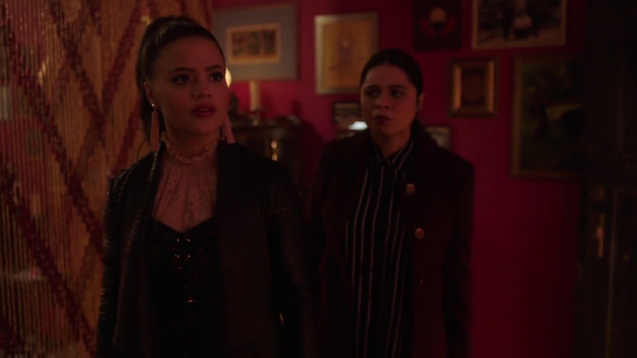 Charmed-Online-dot-nl_Charmed-1x18TheReplacement01281.jpg