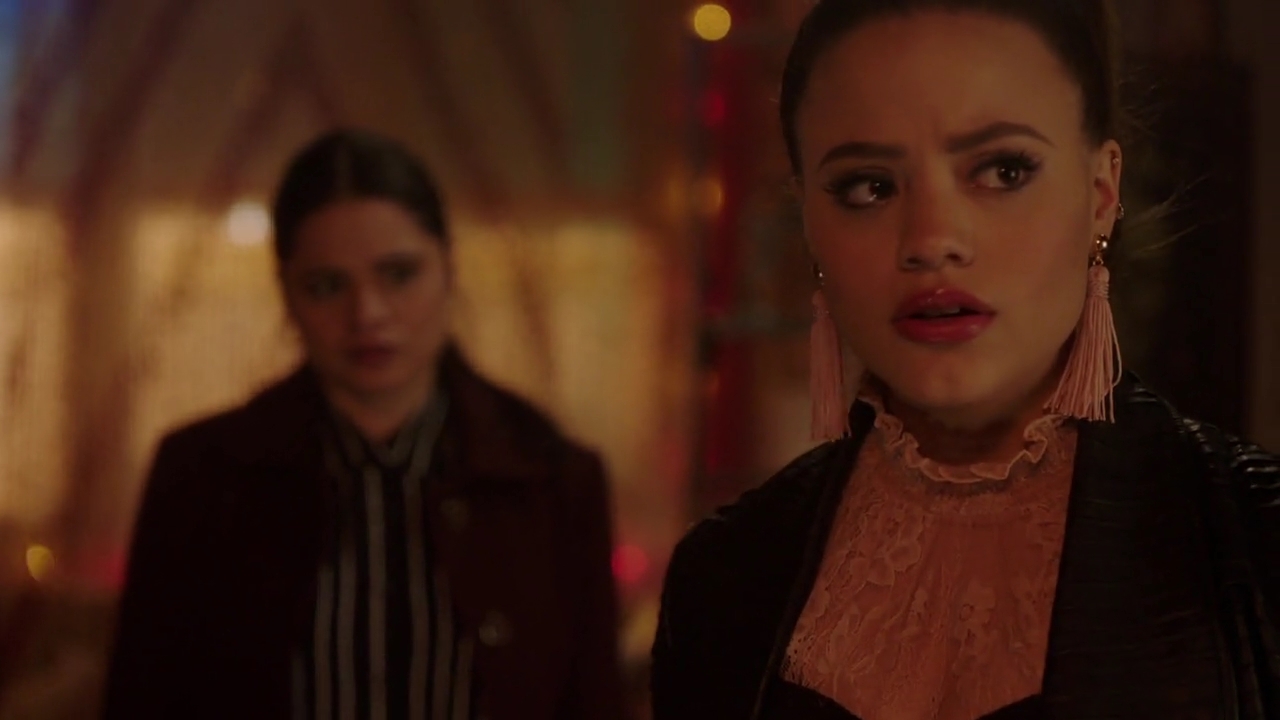 Charmed-Online-dot-nl_Charmed-1x18TheReplacement01313.jpg