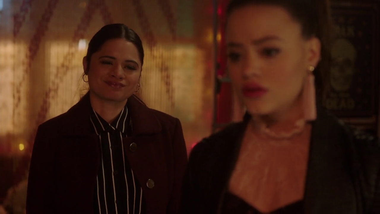 Charmed-Online-dot-nl_Charmed-1x18TheReplacement01323.jpg