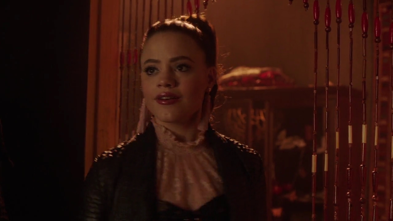 Charmed-Online-dot-nl_Charmed-1x18TheReplacement01368.jpg