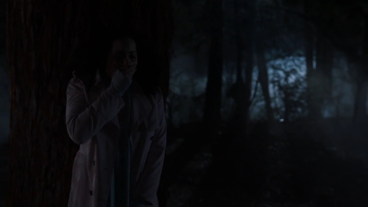 Charmed-Online-dot-nl_Charmed-1x18TheReplacement01510.jpg