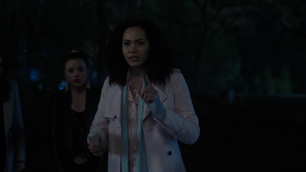 Charmed-Online-dot-nl_Charmed-1x18TheReplacement01586.jpg