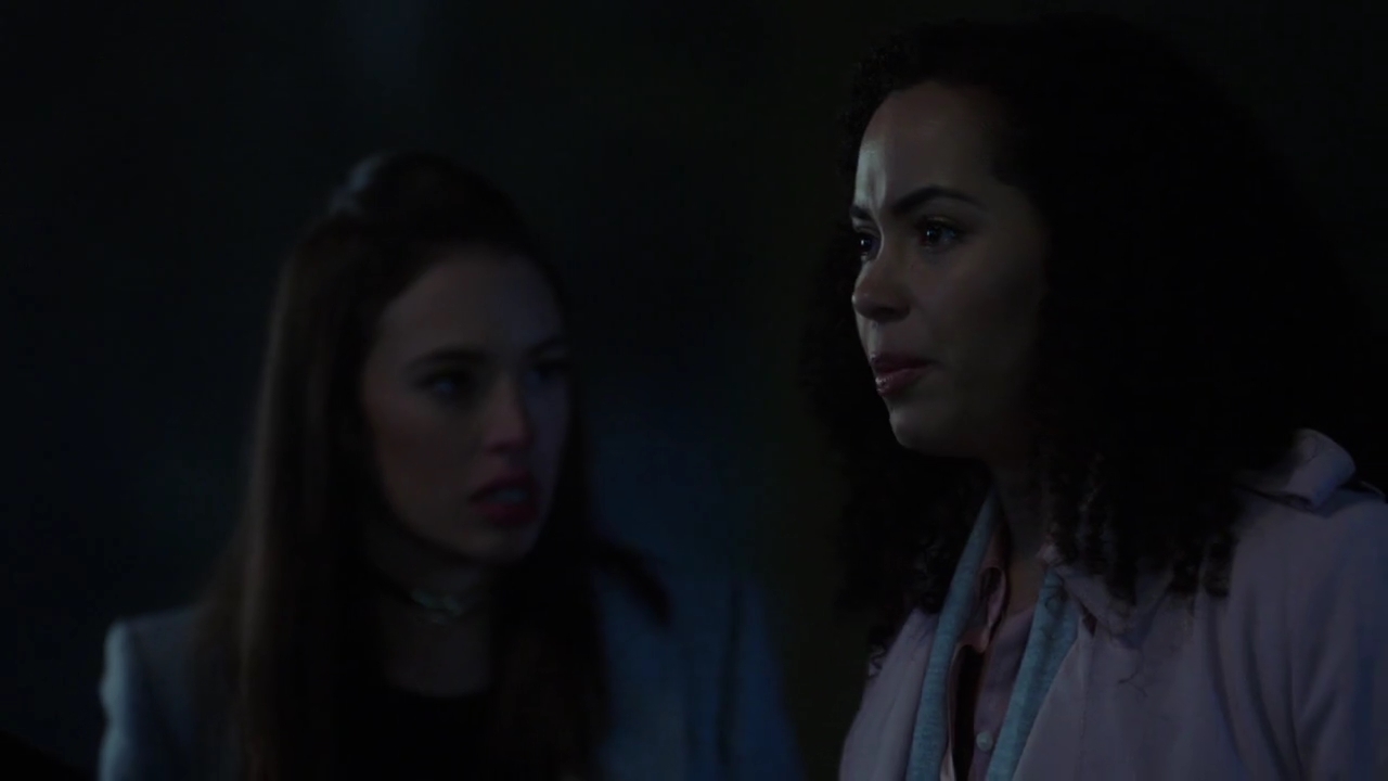Charmed-Online-dot-nl_Charmed-1x18TheReplacement01606.jpg