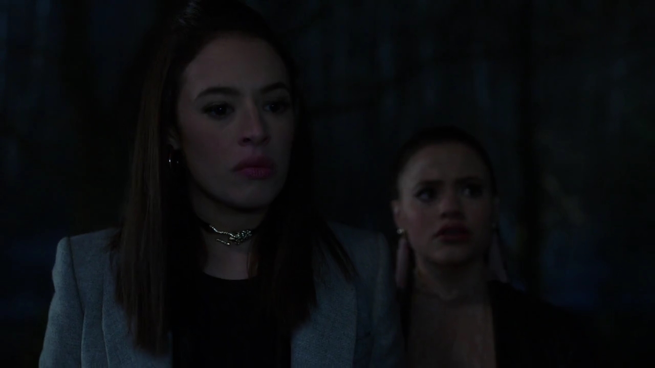 Charmed-Online-dot-nl_Charmed-1x18TheReplacement01609.jpg