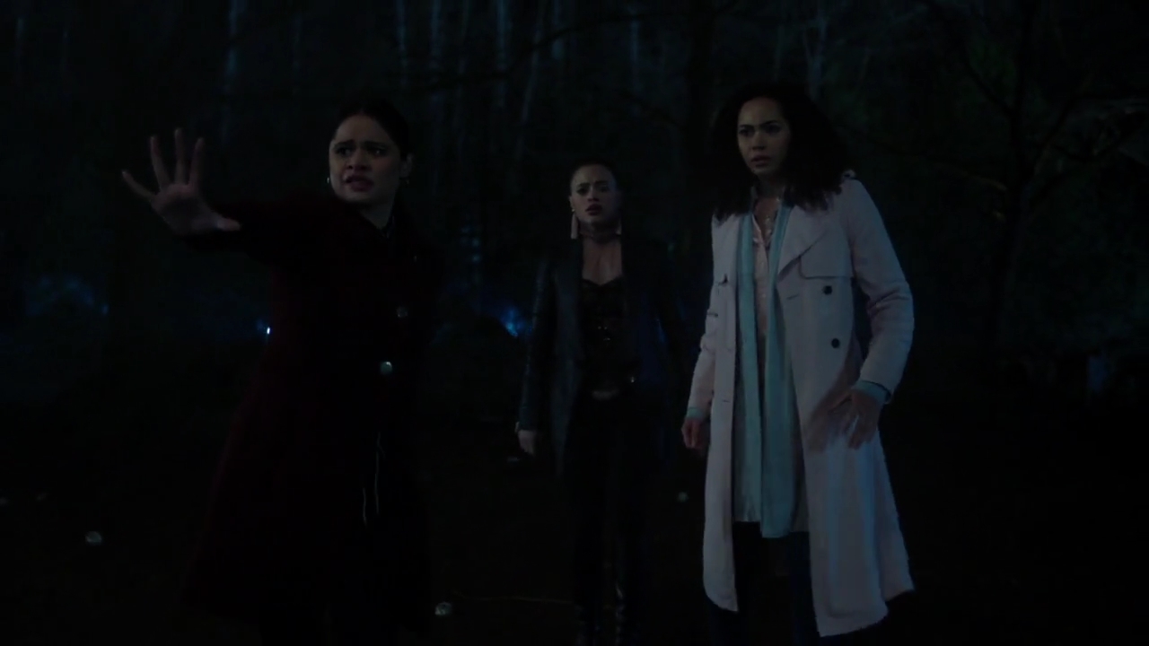 Charmed-Online-dot-nl_Charmed-1x18TheReplacement01617.jpg