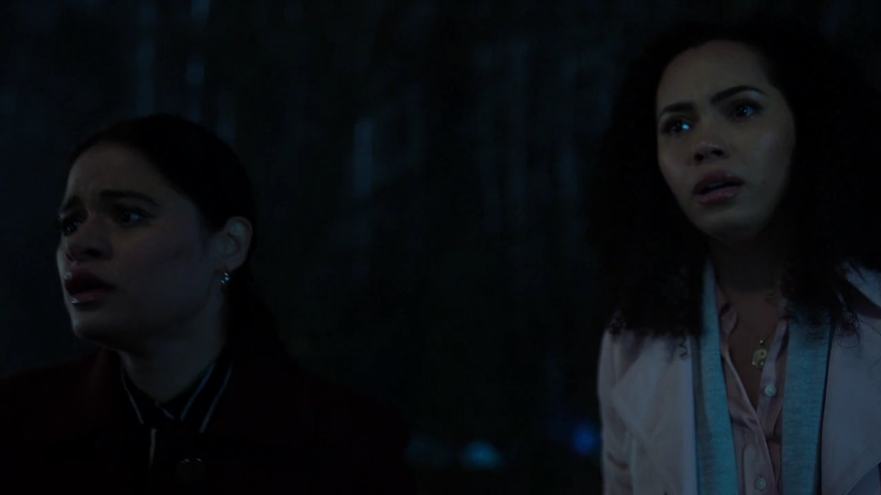 Charmed-Online-dot-nl_Charmed-1x18TheReplacement01696.jpg