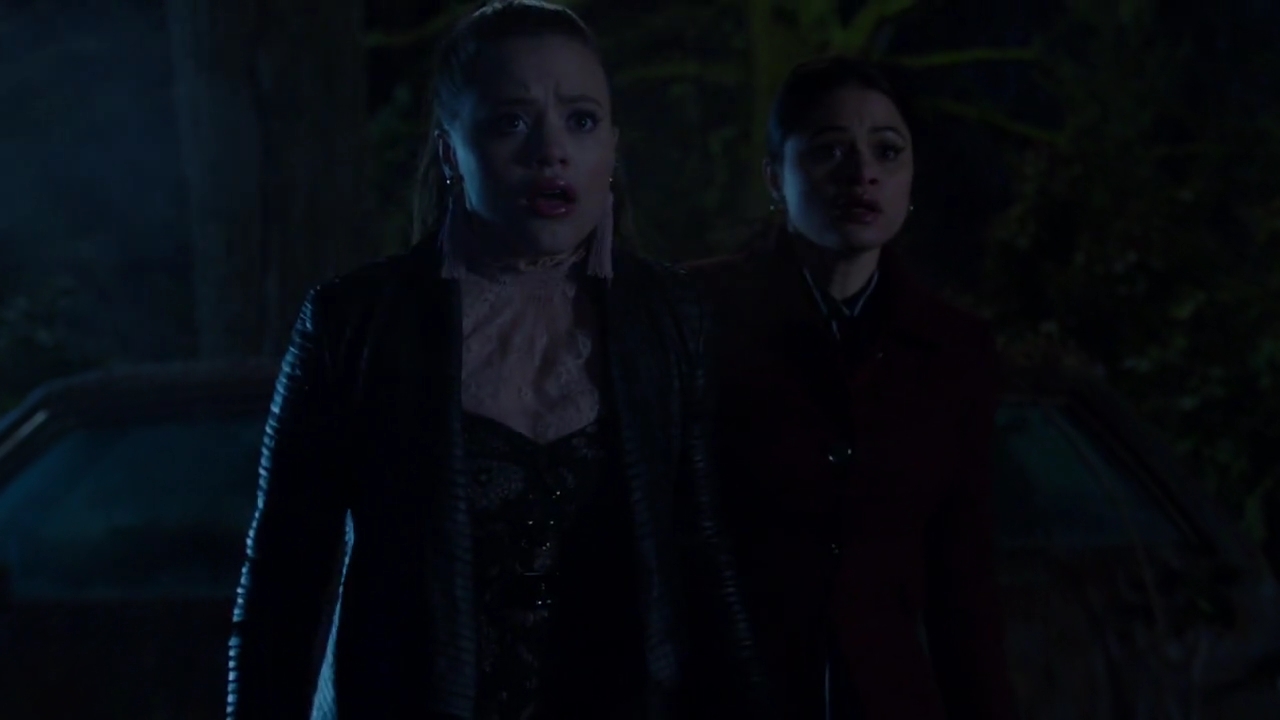 Charmed-Online-dot-nl_Charmed-1x18TheReplacement01711.jpg