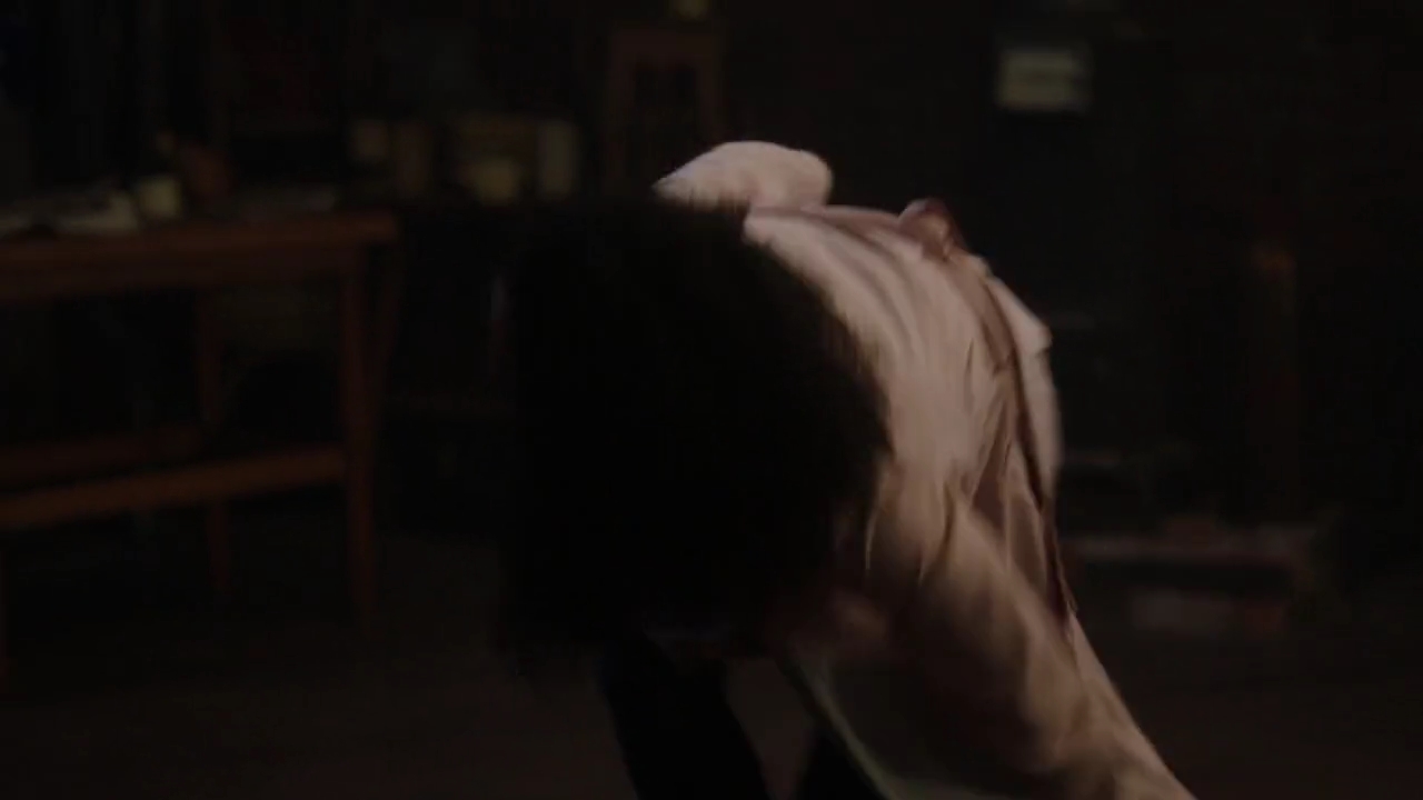Charmed-Online-dot-nl_Charmed-1x18TheReplacement01766.jpg
