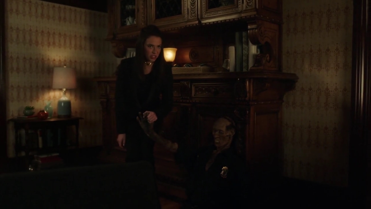 Charmed-Online-dot-nl_Charmed-1x18TheReplacement01894.jpg
