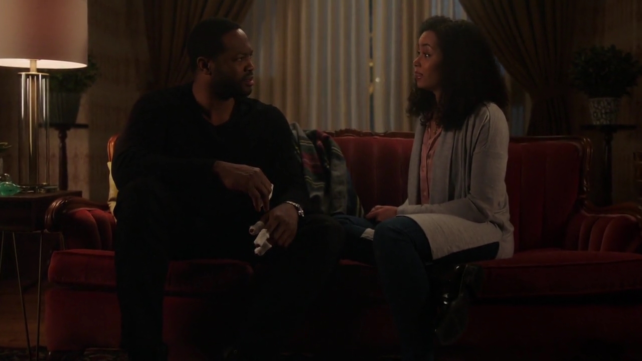 Charmed-Online-dot-nl_Charmed-1x18TheReplacement01928.jpg