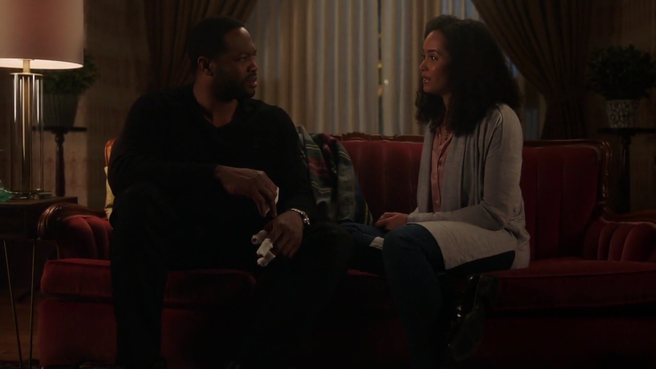 Charmed-Online-dot-nl_Charmed-1x18TheReplacement01930.jpg