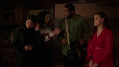 Charmed-Online-dot-nl_Charmed-1x18TheReplacement00622.jpg