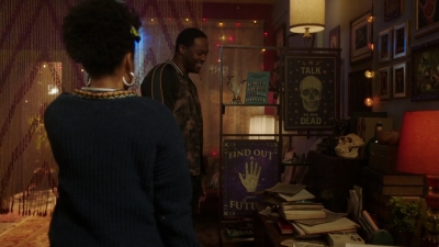 Charmed-Online-dot-nl_Charmed-1x18TheReplacement01108.jpg