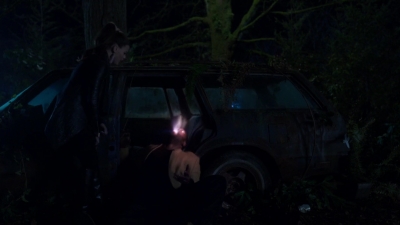 Charmed-Online-dot-nl_Charmed-1x18TheReplacement01695.jpg