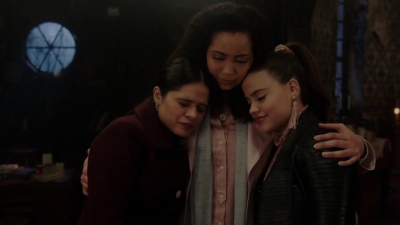 Charmed-Online-dot-nl_Charmed-1x18TheReplacement01847.jpg