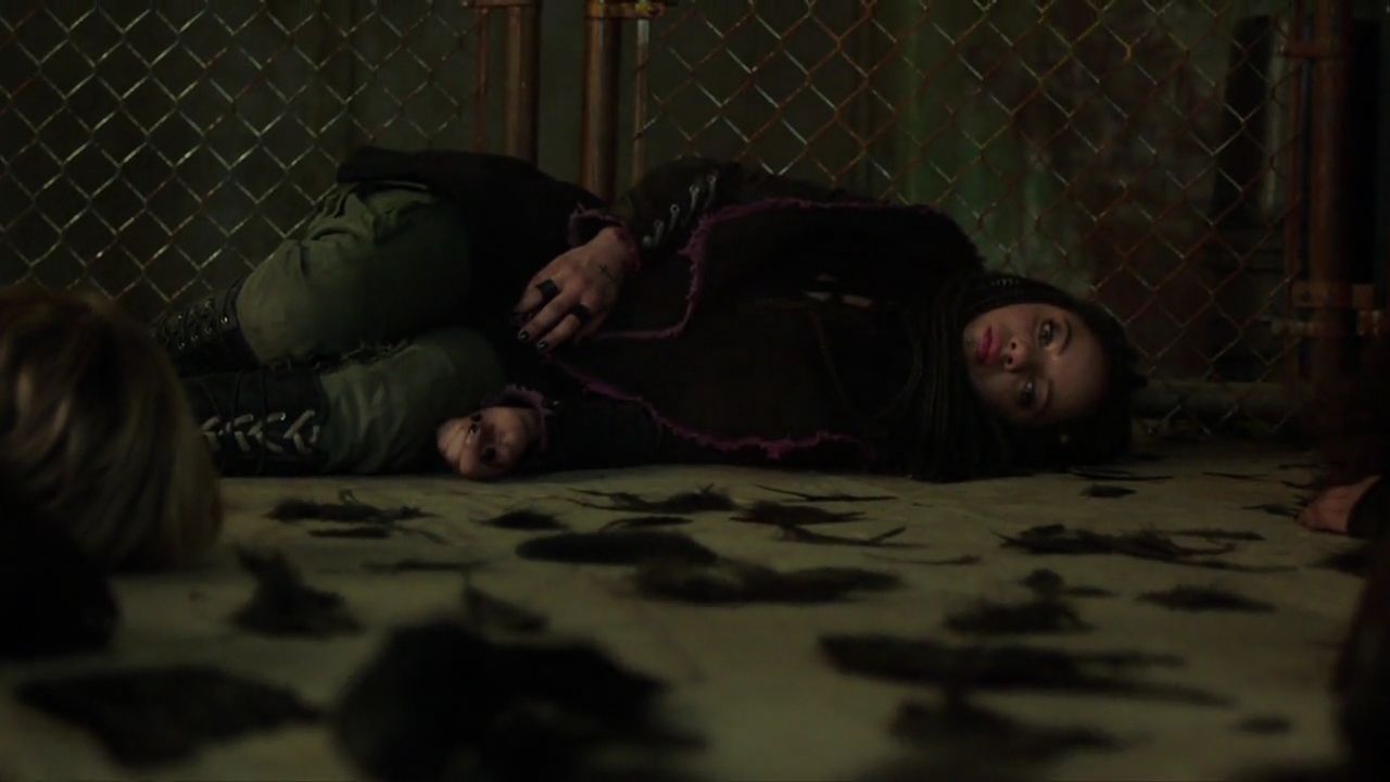 Charmed-Online-dot-nl_Charmed-1x19PowerOfFour00118.jpg