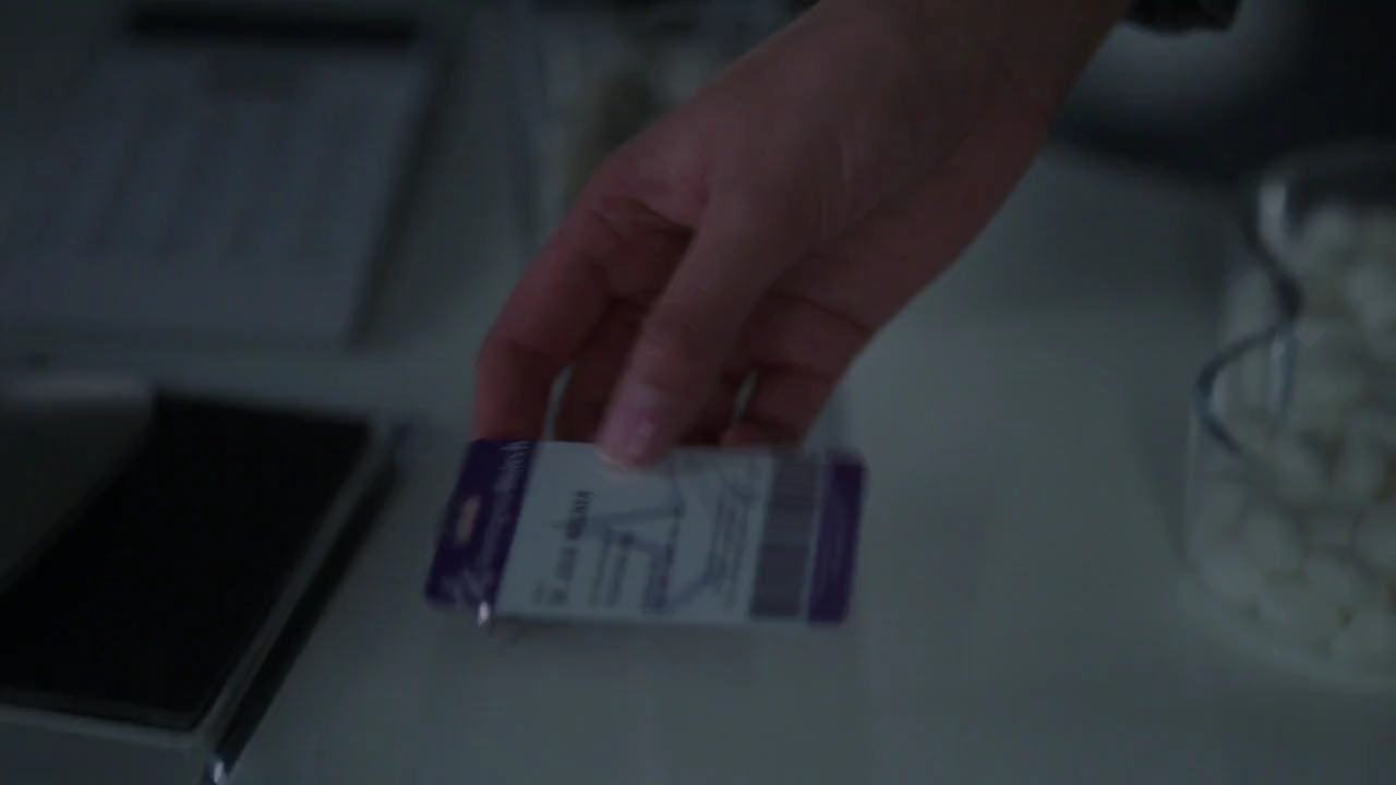 Charmed-Online-dot-nl_Charmed-1x19PowerOfFour00919.jpg
