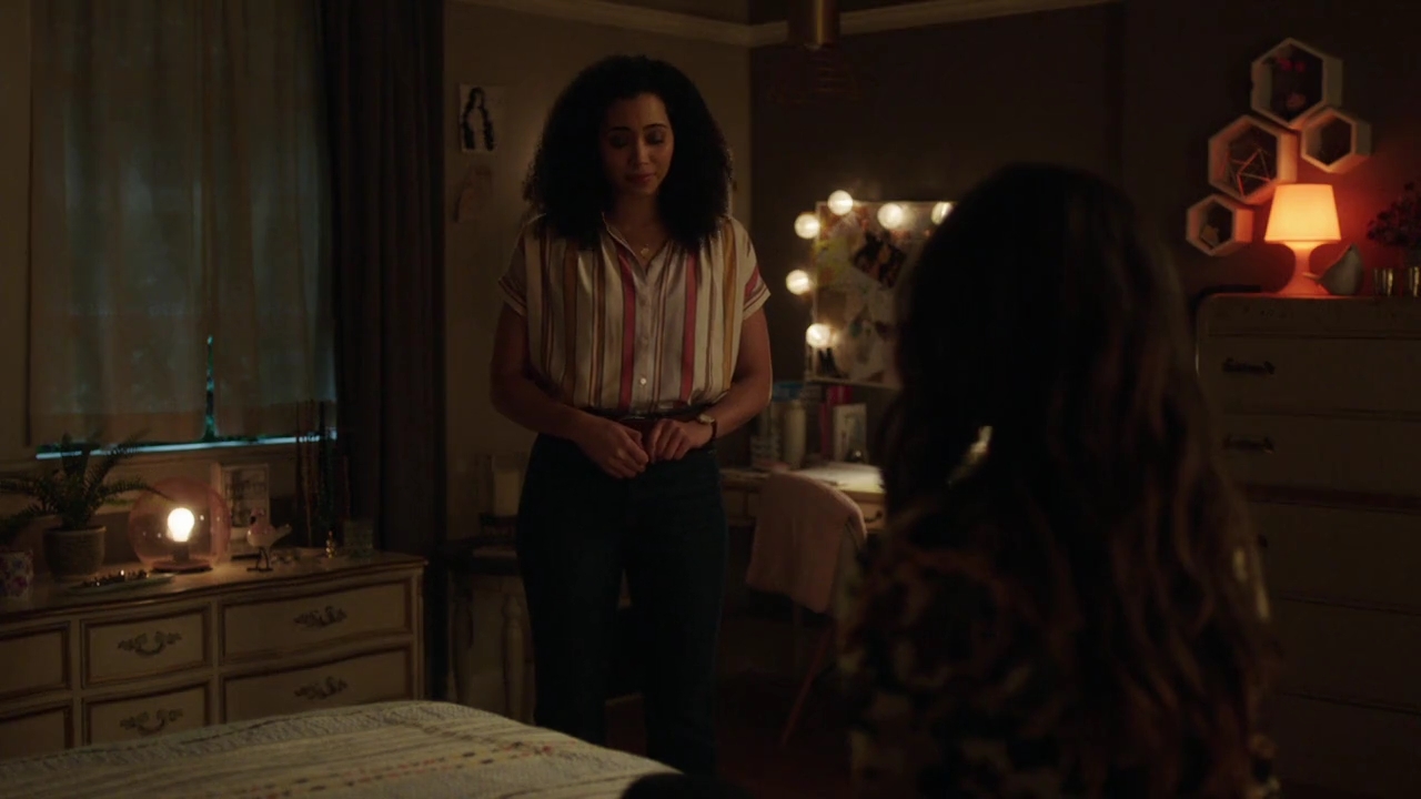 Charmed-Online-dot-nl_Charmed-1x19PowerOfFour01056.jpg Charmed-Online-dot-nl_Charmed-1x19PowerOfFour01056.jpg