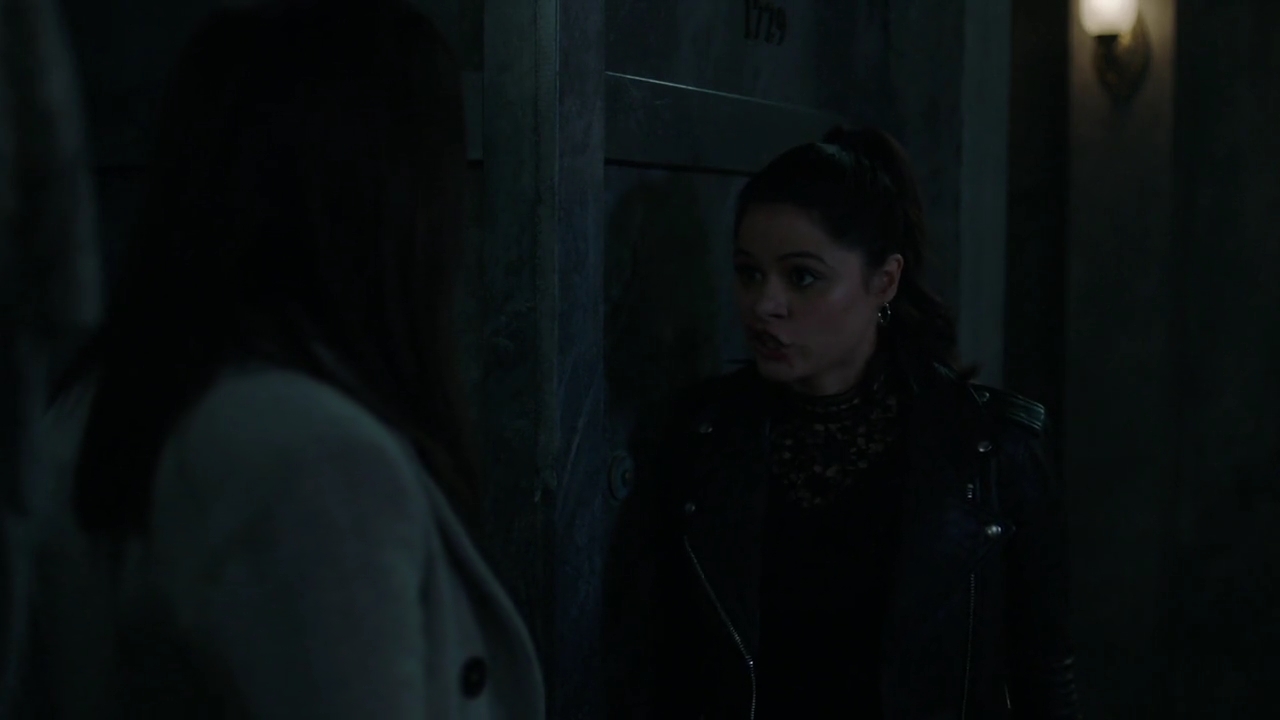 Charmed-Online-dot-nl_Charmed-1x19PowerOfFour01472.jpg