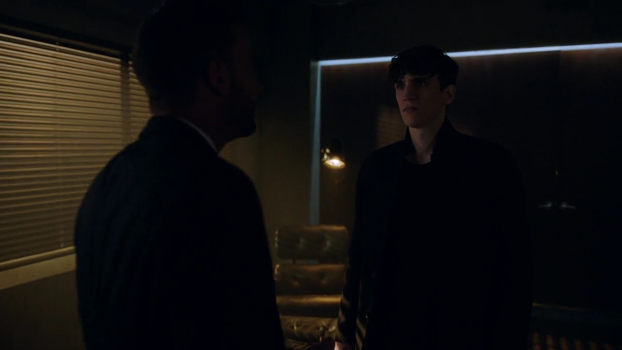 Charmed-Online-dot-nl_Charmed-1x19PowerOfFour02242.jpg