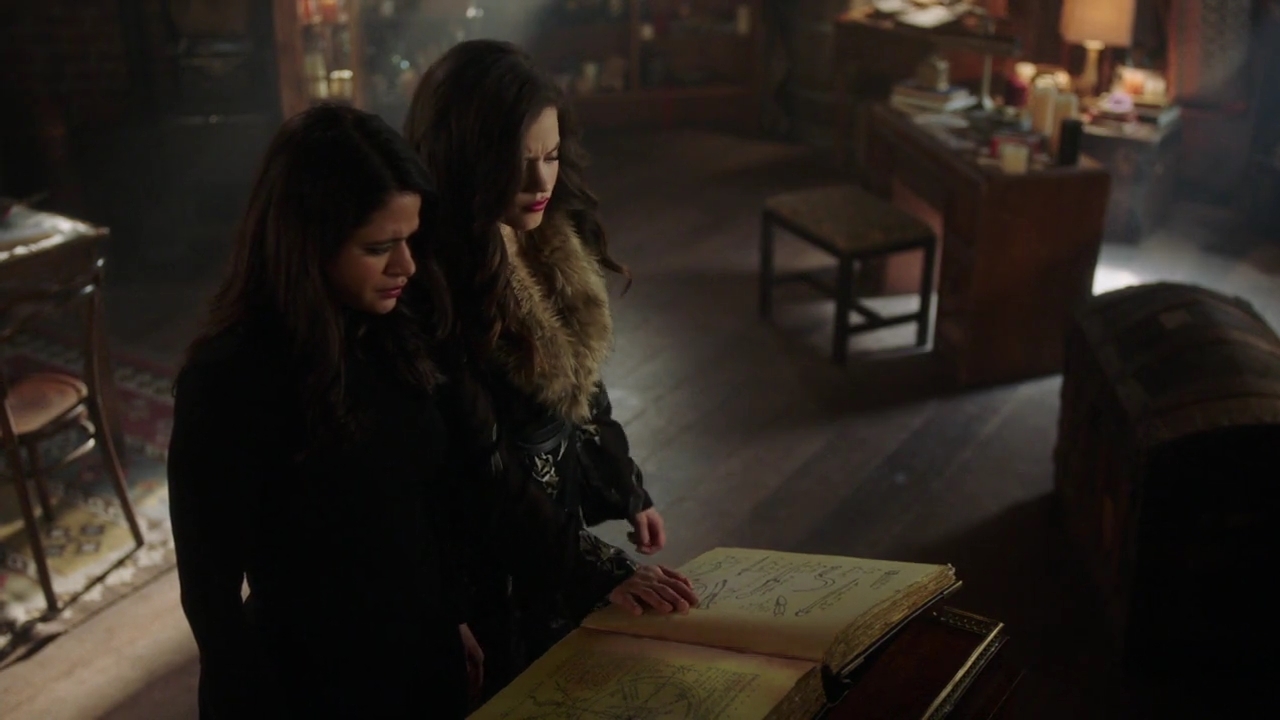 Charmed-Online-dot-nl_Charmed-1x20Ambush00463.jpg Charmed-Online-dot-nl_Charmed-1x20Ambush00463.jpg