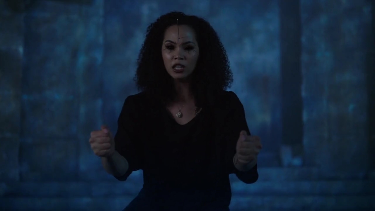 Charmed-Online-dot-nl_Charmed-1x20Ambush00682.jpg