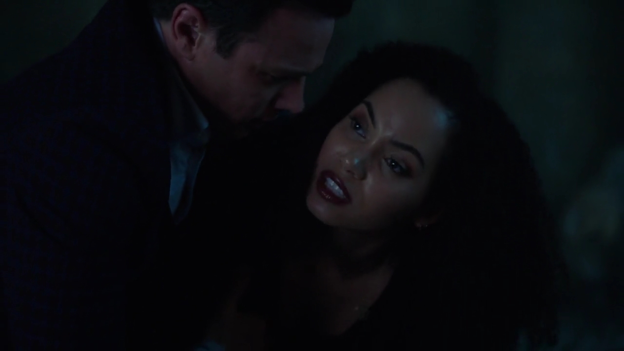 Charmed-Online-dot-nl_Charmed-1x20Ambush00821.jpg