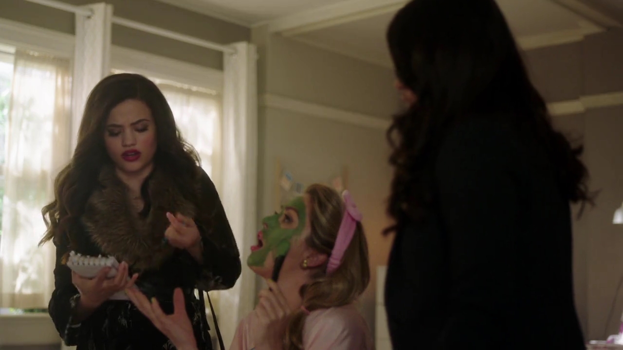 Charmed-Online-dot-nl_Charmed-1x20Ambush00890.jpg Charmed-Online-dot-nl_Charmed-1x20Ambush00890.jpg