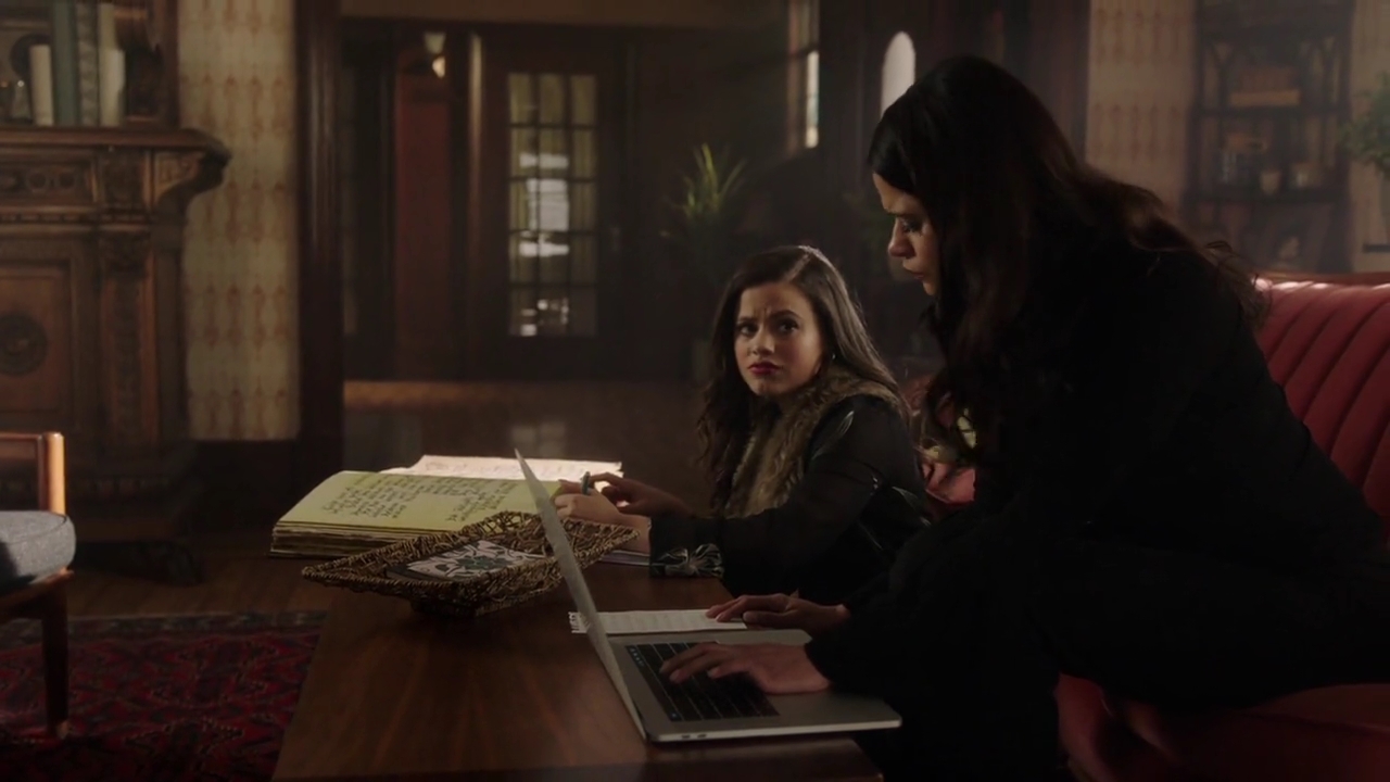 Charmed-Online-dot-nl_Charmed-1x20Ambush00920.jpg