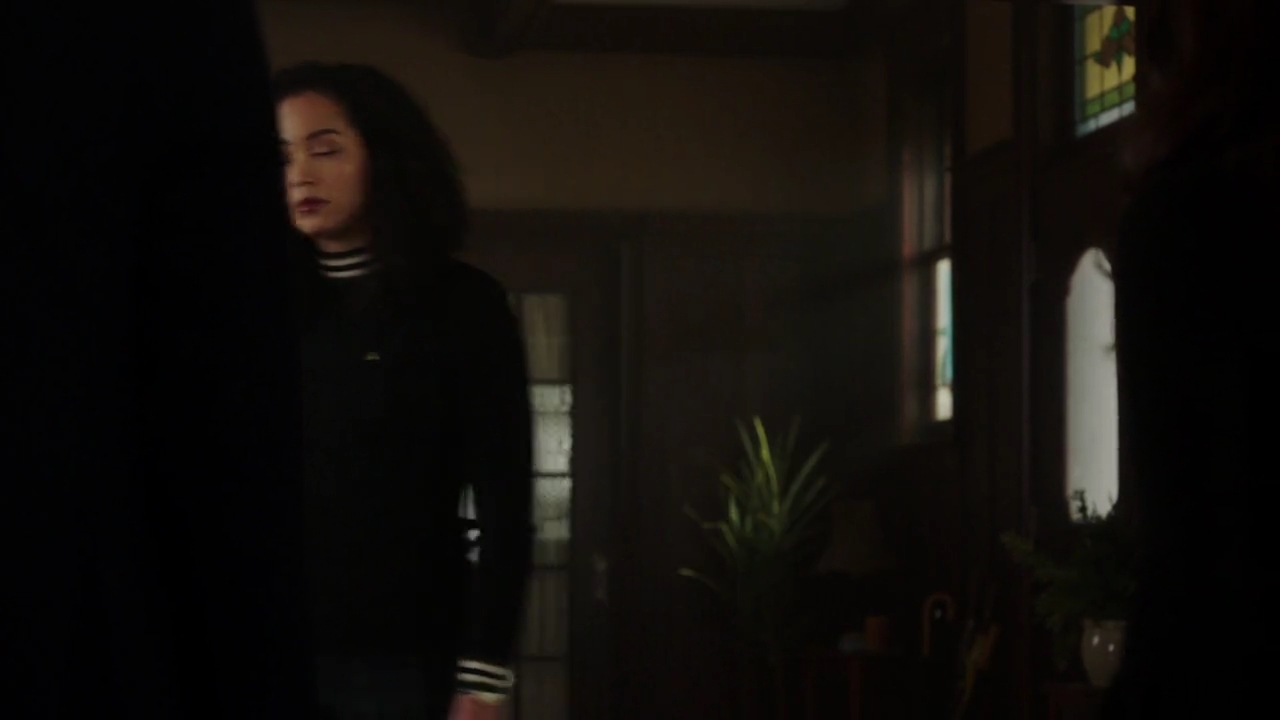Charmed-Online-dot-nl_Charmed-1x20Ambush01018.jpg