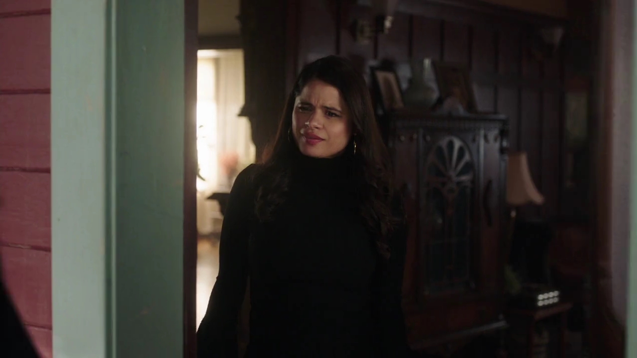 Charmed-Online-dot-nl_Charmed-1x20Ambush01030.jpg