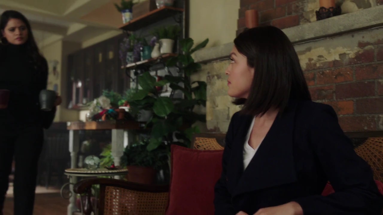 Charmed-Online-dot-nl_Charmed-1x20Ambush01051.jpg Charmed-Online-dot-nl_Charmed-1x20Ambush01051.jpg