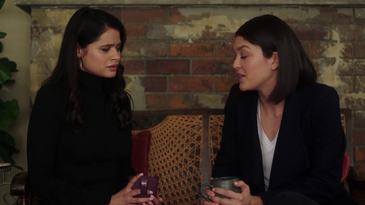 Charmed-Online-dot-nl_Charmed-1x20Ambush01069.jpg