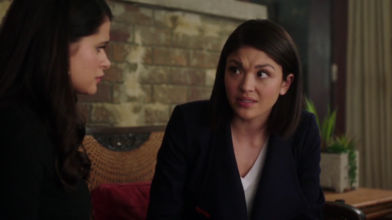 Charmed-Online-dot-nl_Charmed-1x20Ambush01077.jpg Charmed-Online-dot-nl_Charmed-1x20Ambush01077.jpg
