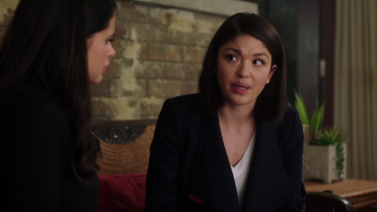 Charmed-Online-dot-nl_Charmed-1x20Ambush01090.jpg