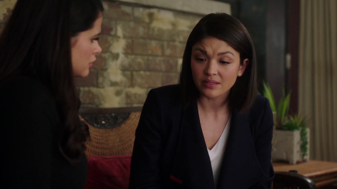 Charmed-Online-dot-nl_Charmed-1x20Ambush01095.jpg