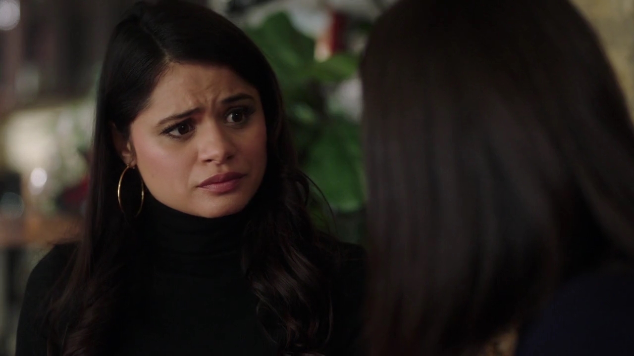 Charmed-Online-dot-nl_Charmed-1x20Ambush01115.jpg