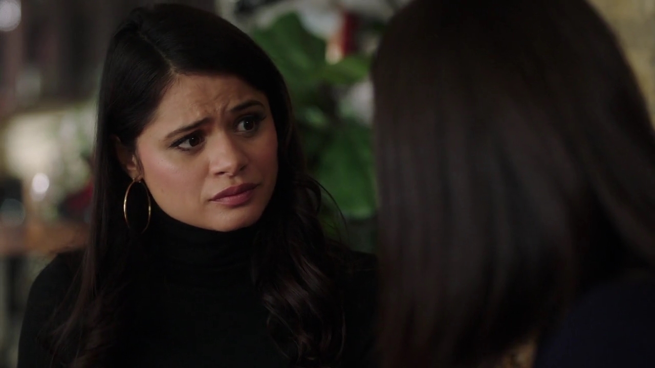 Charmed-Online-dot-nl_Charmed-1x20Ambush01116.jpg