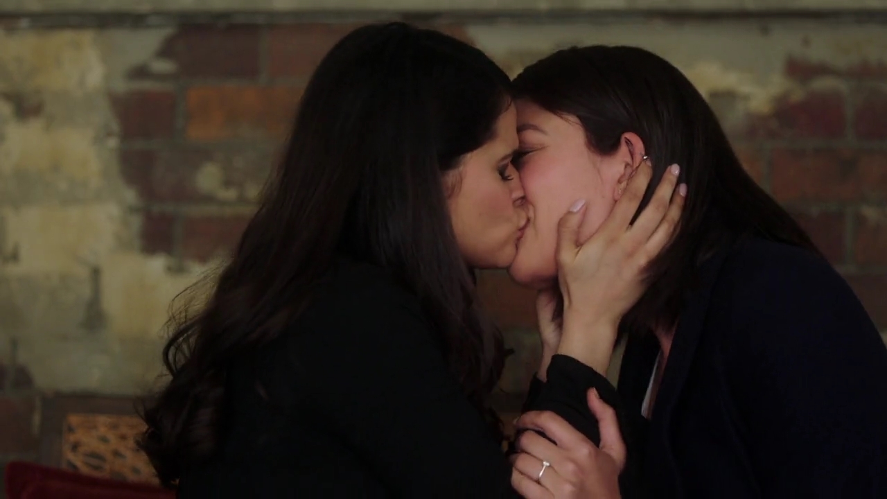 Charmed-Online-dot-nl_Charmed-1x20Ambush01125.jpg