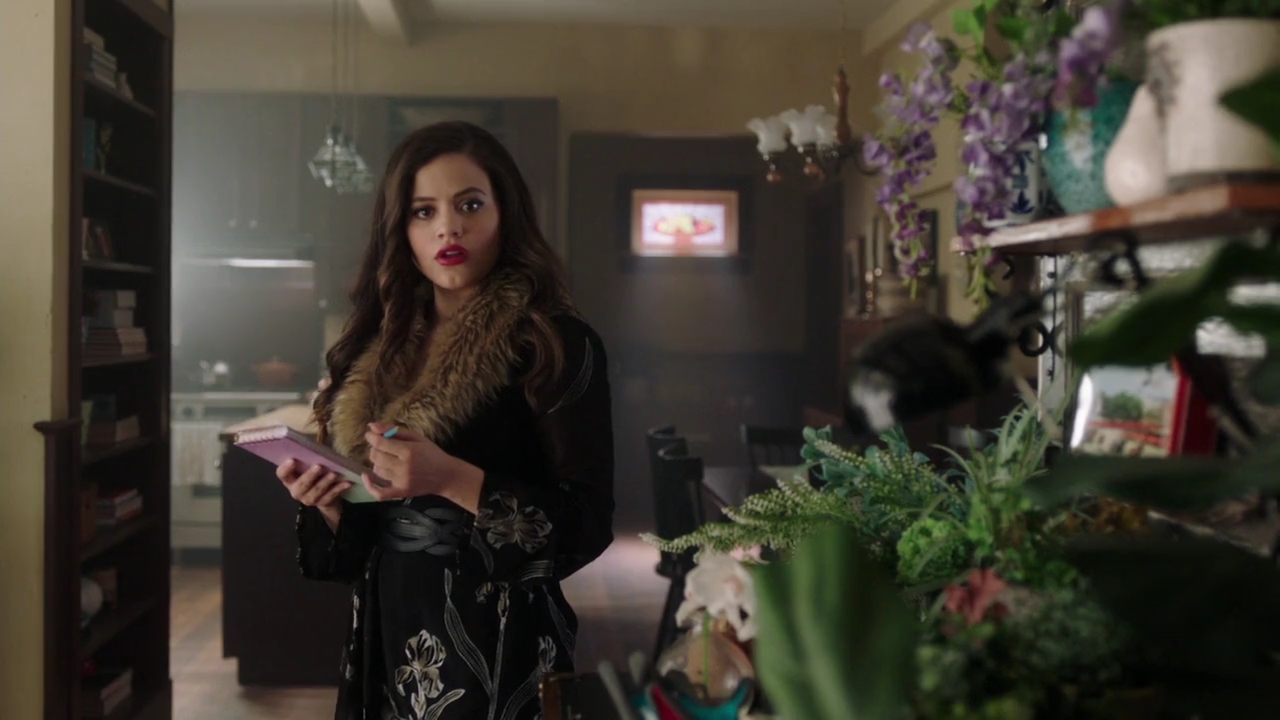 Charmed-Online-dot-nl_Charmed-1x20Ambush01138.jpg